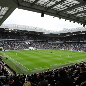 Newcastle vs Tottenham: Đại Chiến Top 4 & Hồi Hộp Chờ World Cup 2026